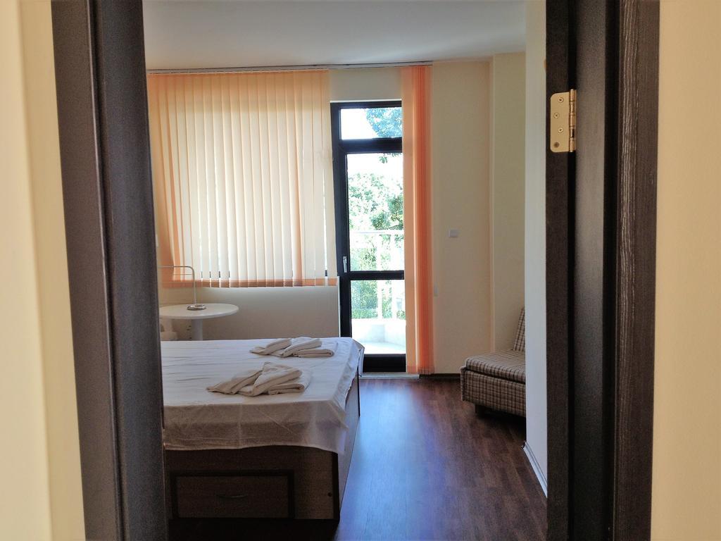 Apartments Yalta Zlatni pjasătsi Eksteriør bilde